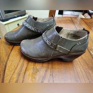 Jambu Sport Wedge Design Cambridge Clog Size 8.5